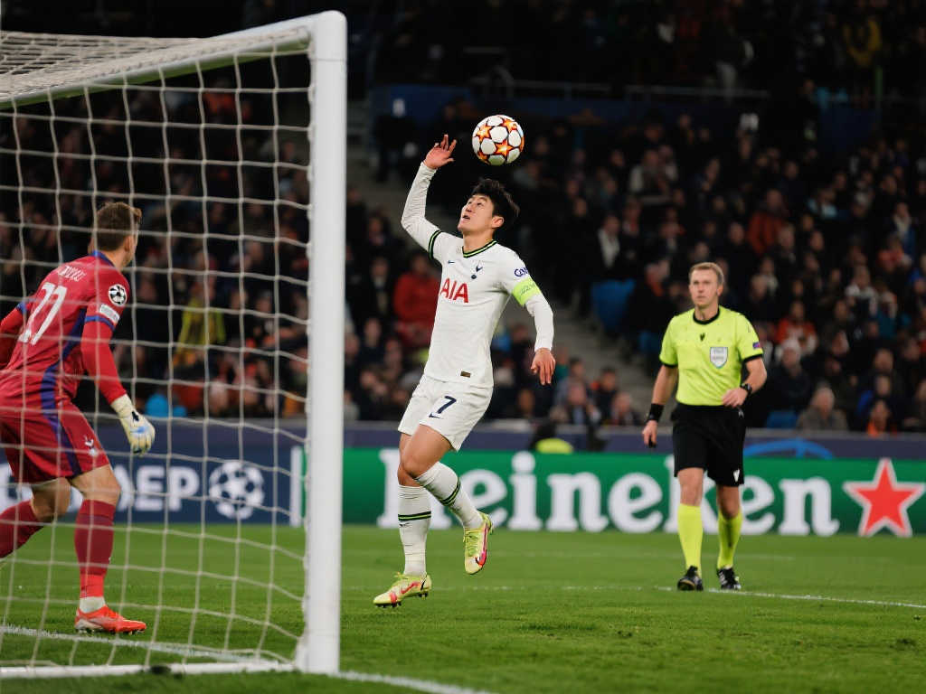 他的表现不 他的表现不